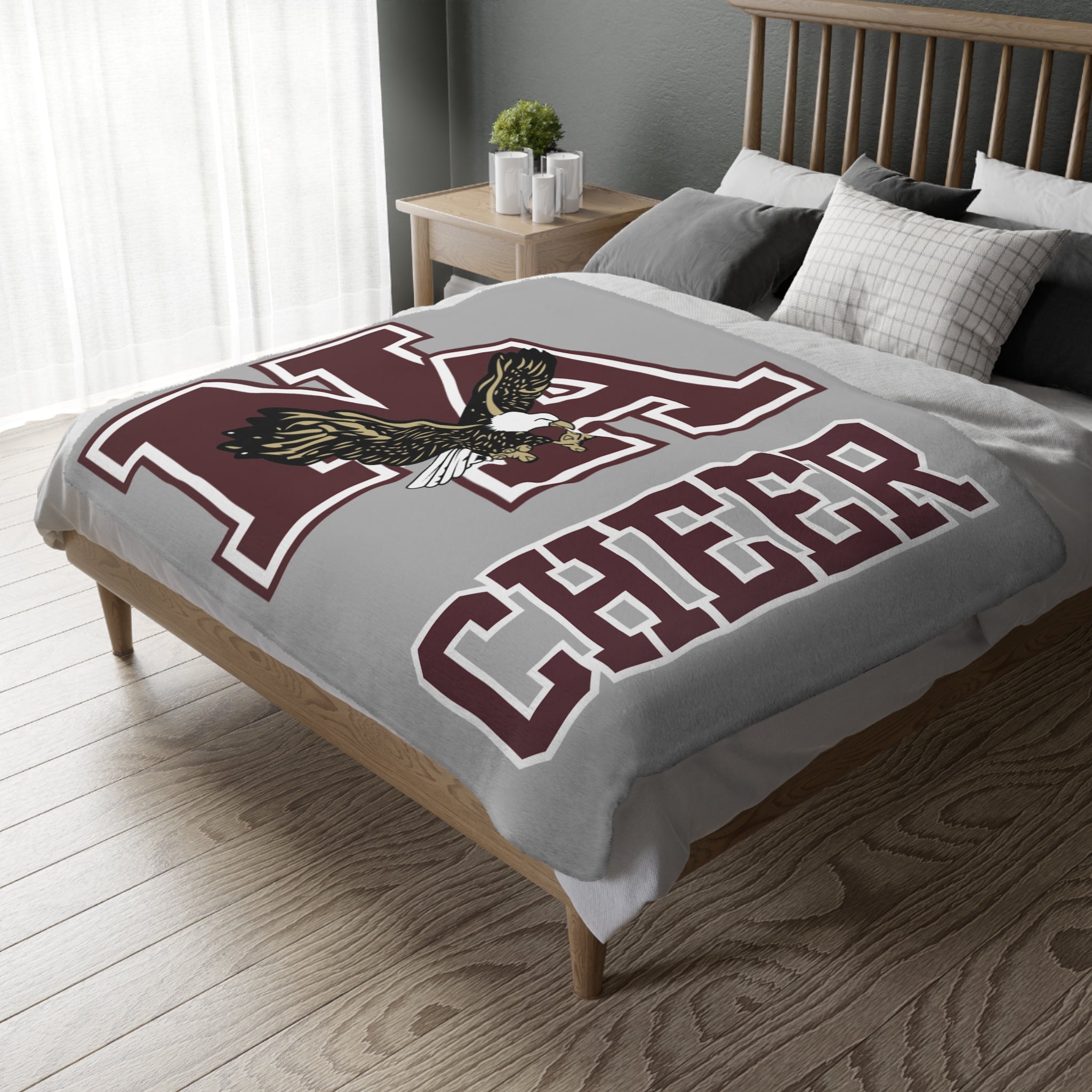 Classic Eagles Logo Cheer Super Soft Velveteen Microfiber Blanket (Two-sided print)