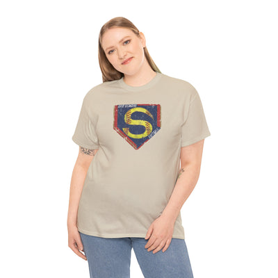Adult Unisex Stingers Softball Distressed Logo Graphic Short Sleeve Gildan Heavy Tee