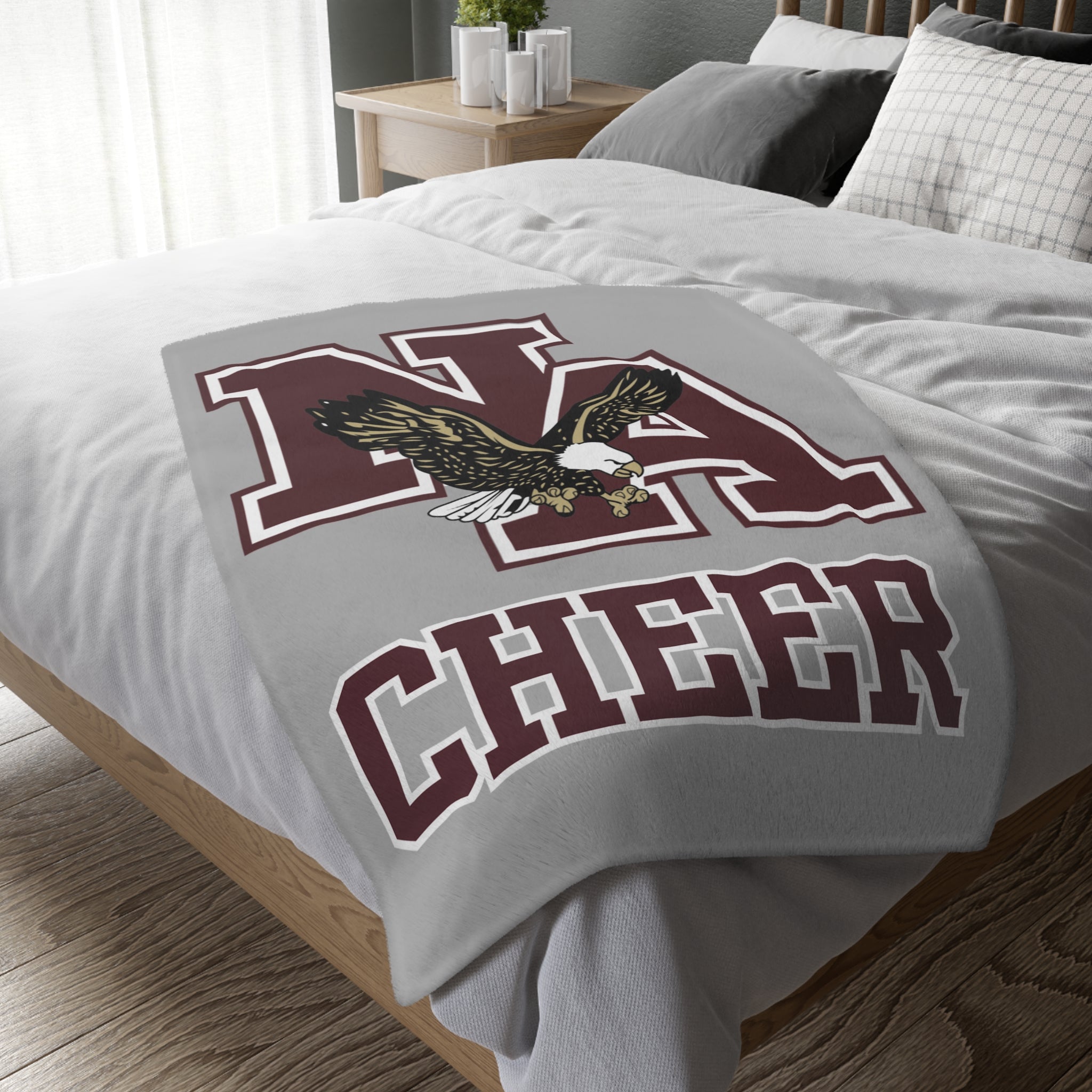 Classic Eagles Logo Cheer Super Soft Velveteen Microfiber Blanket (Two-sided print)