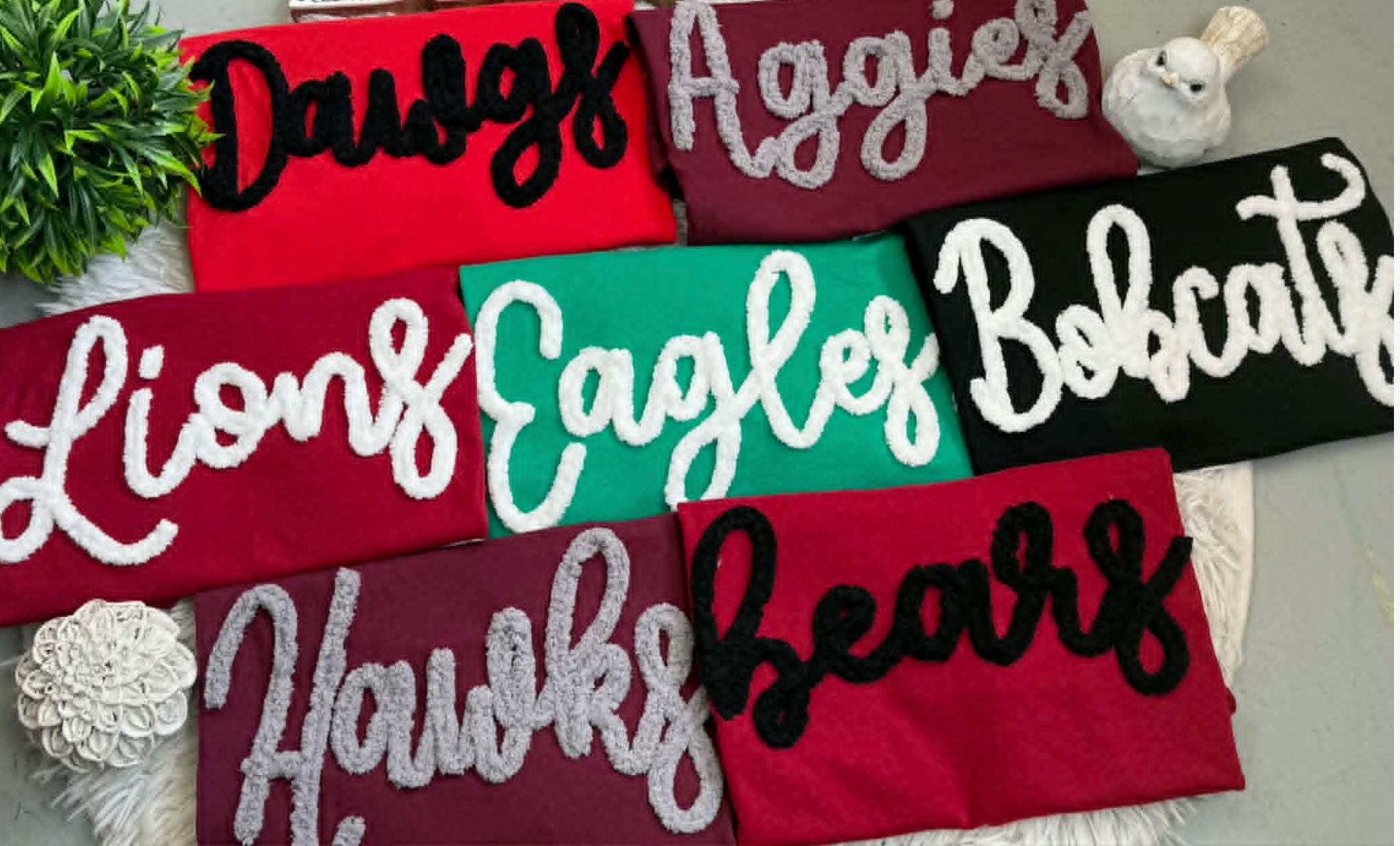 Adult Unisex Westerville Central Chunky Chenille Yarn Warhawks Tee